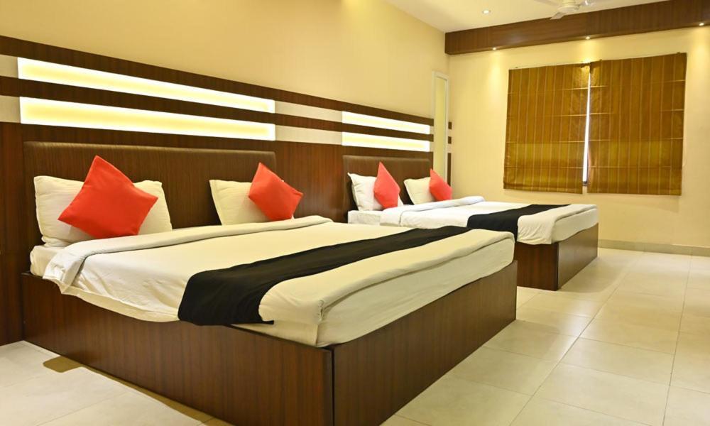 Hotel Royal Cottage Kanpur Exterior foto